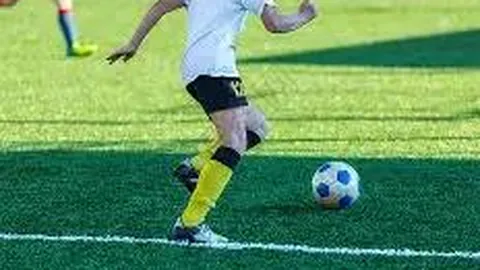 【凤翔九天·双色奇迹】2025年双色球第140期幸运彩池，独门秘籍揭晓：12红球+2蓝球，共享福运大奖！