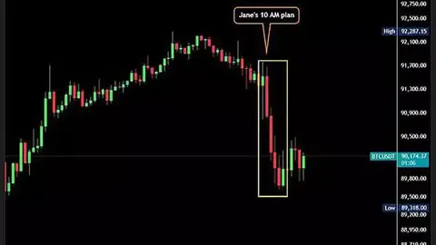 佟丽娅夜晚同行三位男士闲逛，谈笑风生心情愉悦